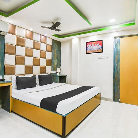 Super Hotel O Tagore Park Ruby Road Колката Екстер'єр фото