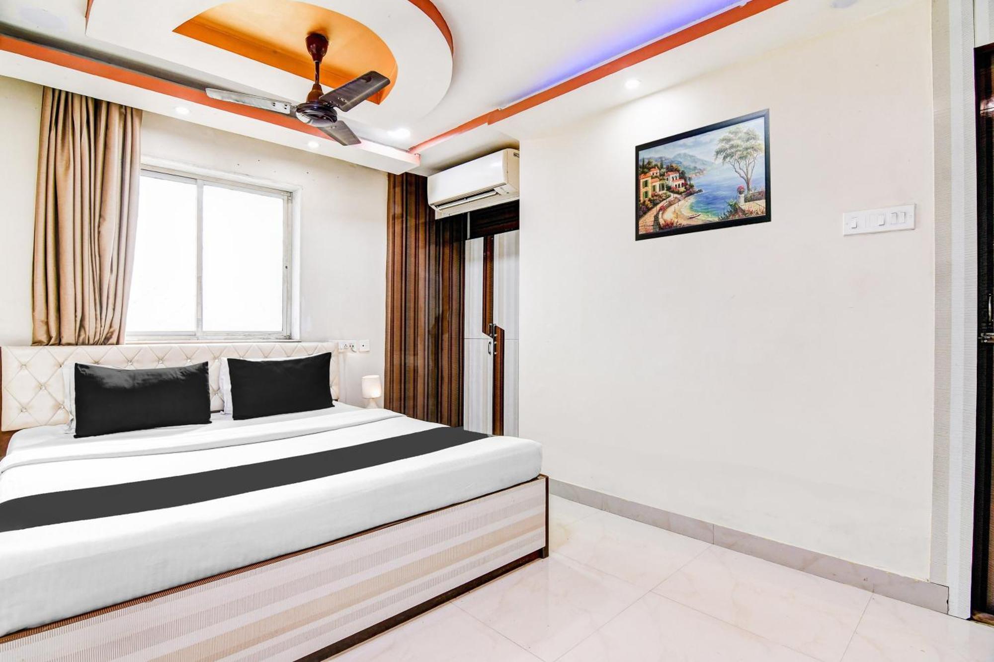 Super Hotel O Tagore Park Ruby Road Колката Екстер'єр фото
