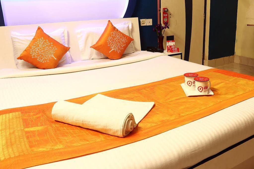 Super Hotel O Tagore Park Ruby Road Колката Екстер'єр фото